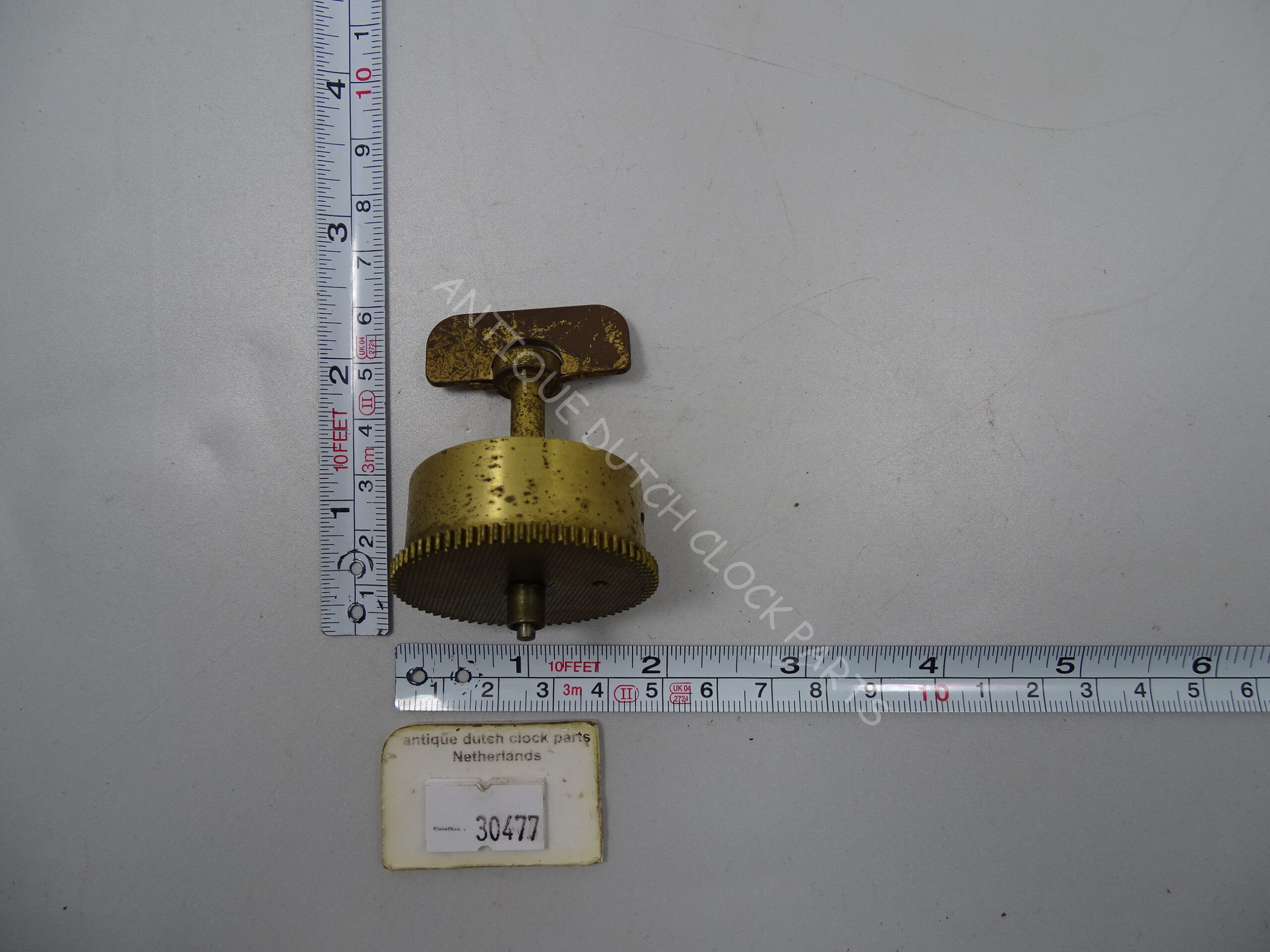 MAIN SPRING BARREL FOR A GERMAN JUNGHANS W274 210 CLOCKWORK WITH