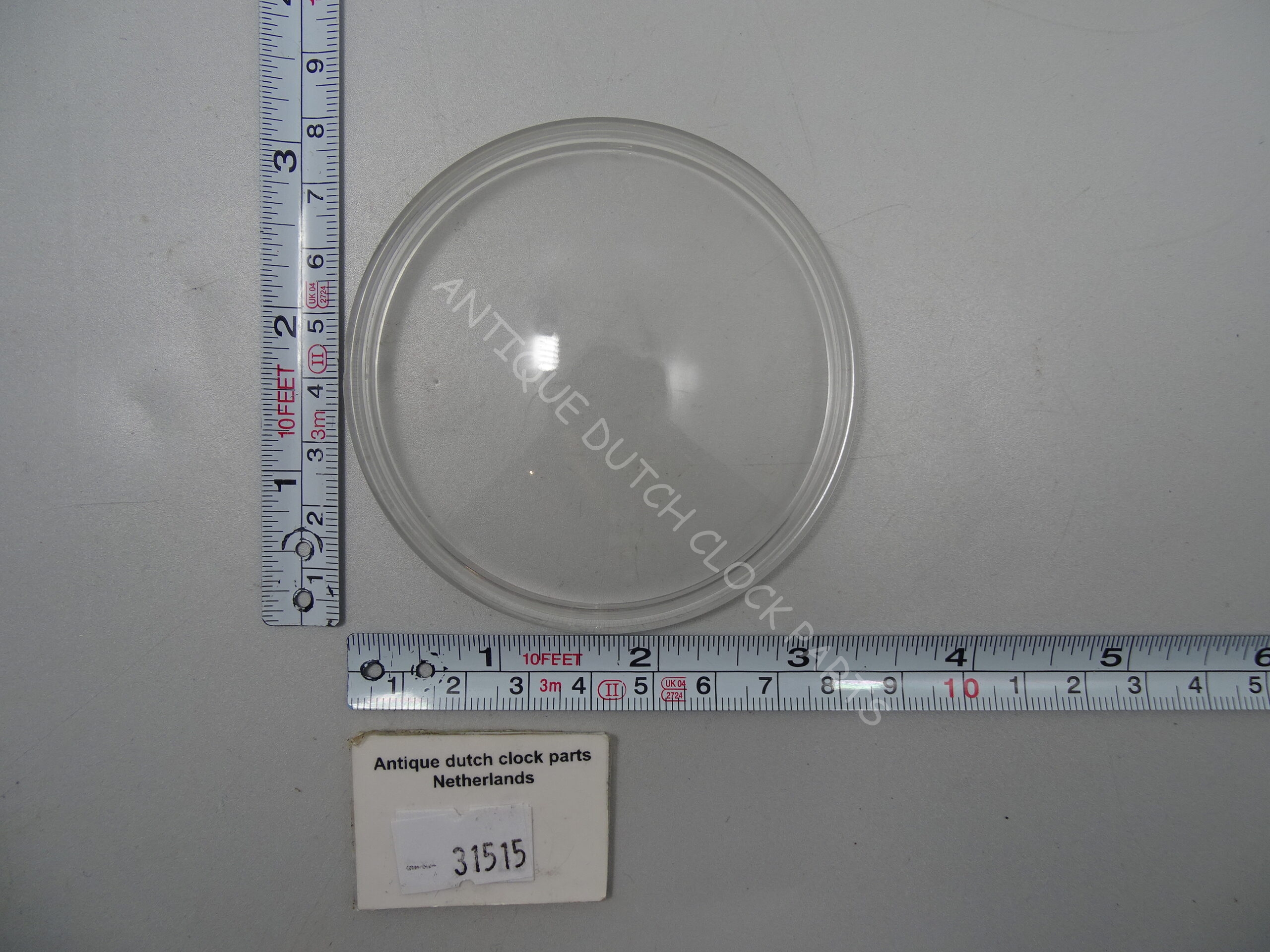 PLASTIC ROUND CONVEX GLASS APPROX. 3 1/8″ OR 8 CM WIDE